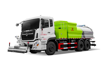 天龍路面養(yǎng)護(hù)車(chē) 
