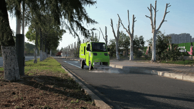 2025082918253772.gif 4.gif